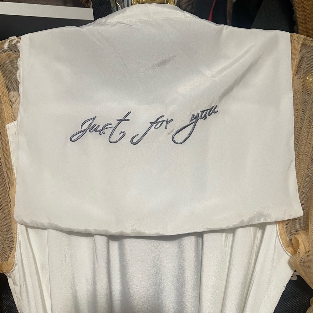 Bride Robe - Picture 3 of 10